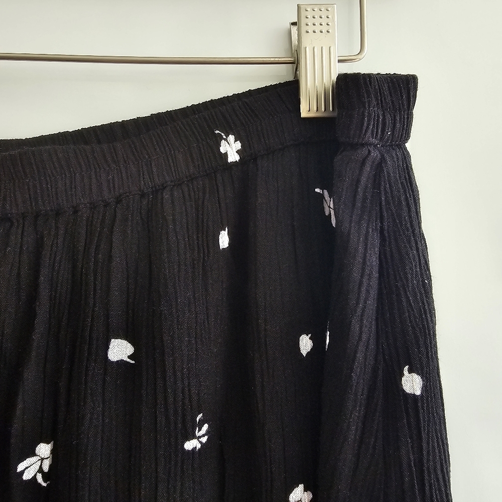 Cathy Daniels Vintage Crinkle Floral Print Maxi Skirt, Black and White, Size XL - Picture 3 of 11